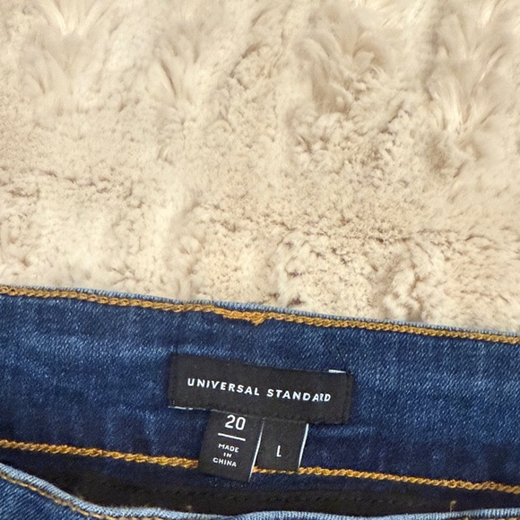 Universal Standard Dark Blue Skinny Jeans - Picture 2 of 2